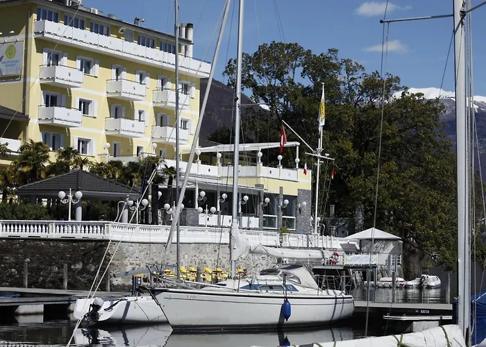 Hotel Yachtsport Maggiore 5*