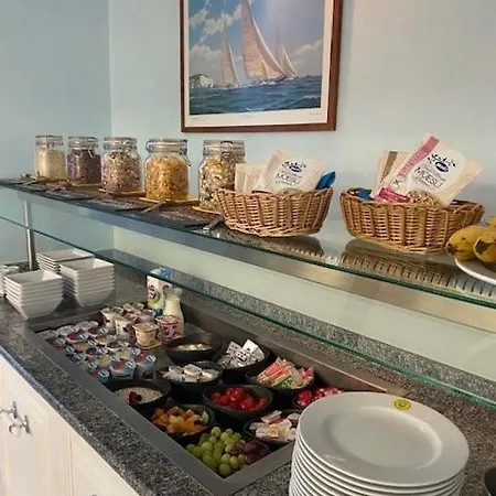 Hotel Yachtsport Maggiore
