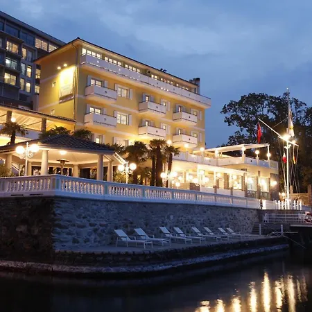 Yachtsport Maggiore Hotel 5*