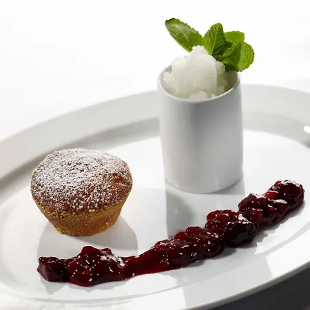 Hotel Yachtsport Maggiore Brissago TI